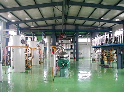 Секция дегуммирования и нейтрализации Degumming_and_deacidification